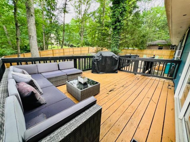 Mountain Lake Retreat - Hot Tub, Lake, Fire Pit, Wineries, Restaurant ฮาร์เปอร์ส เฟอร์รี ภายนอก รูปภาพ