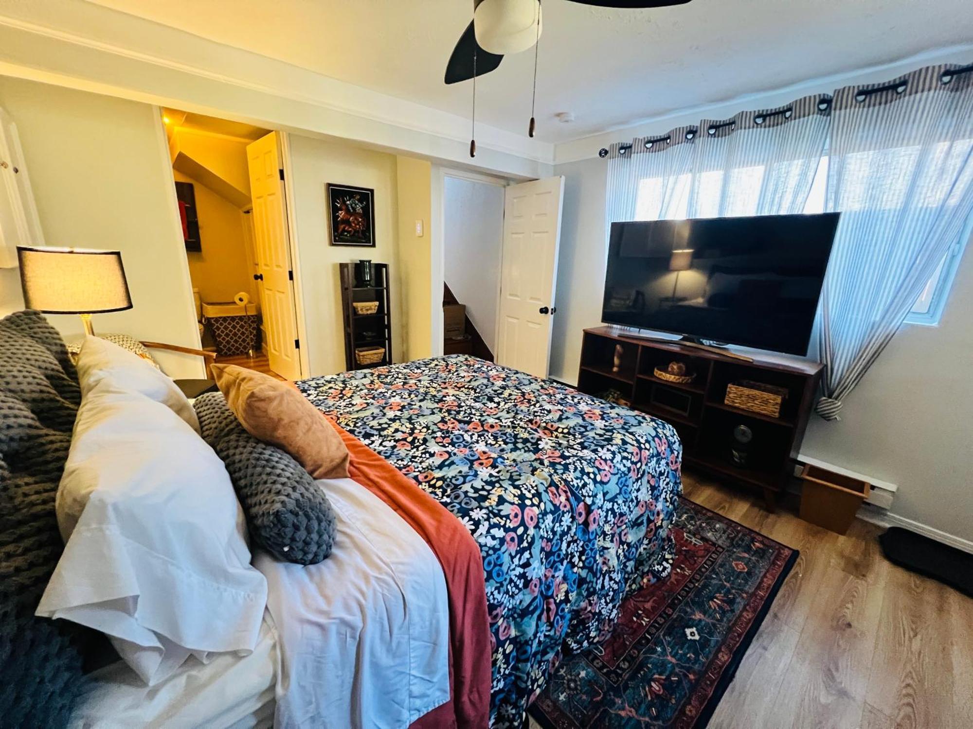 Mountain Lake Retreat - Hot Tub, Lake, Fire Pit, Wineries, Restaurant ฮาร์เปอร์ส เฟอร์รี ภายนอก รูปภาพ